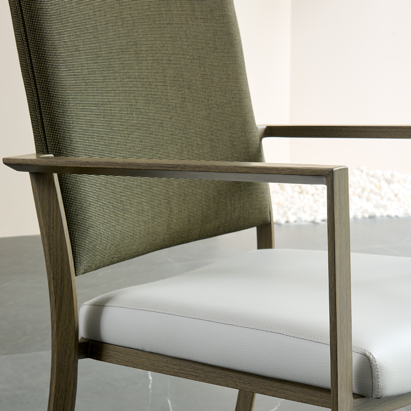 How to Choose Side Chairs for Dining Areas in Senior Living Communities 2
