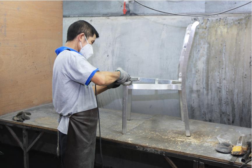 څنګه کول Yumeya د بیچ ښه کیفیت کرسۍ تولید کړئ؟ 9