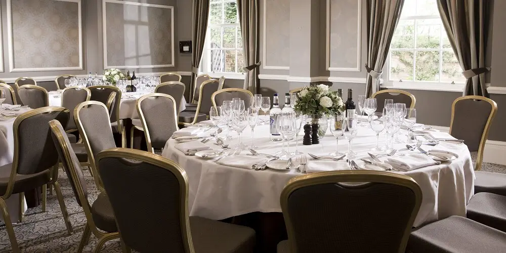 Hotel Banquet Furniture -improves the Wear Resistance of Dining Tables and Chairs 1