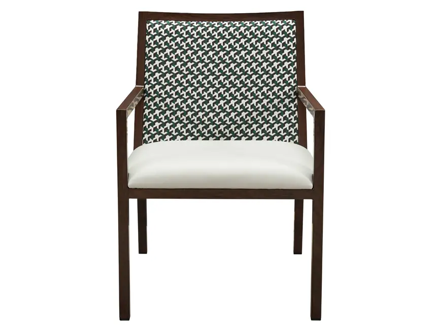 Child-Friendly Wedding Chairs: Ensuring Comfort for Little Guests 1