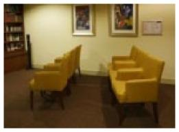 Vad är den idealiska höjden på fåtöljer för äldre? 4