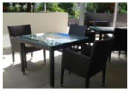 Vad är den idealiska höjden på fåtöljer för äldre? 5