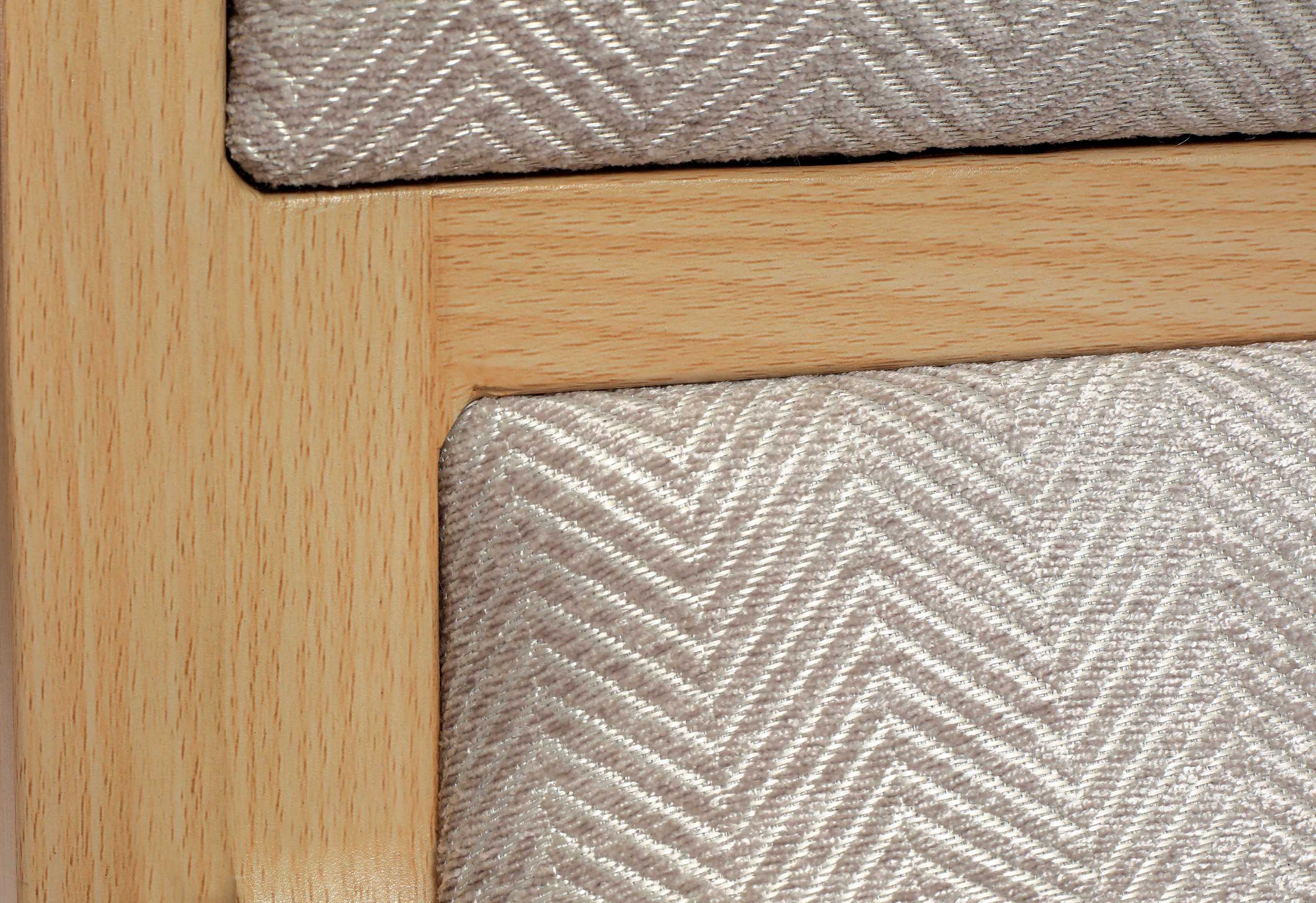 3 יתרון שאין דומה לו של Yumeya גרגר עץ מתכת 3